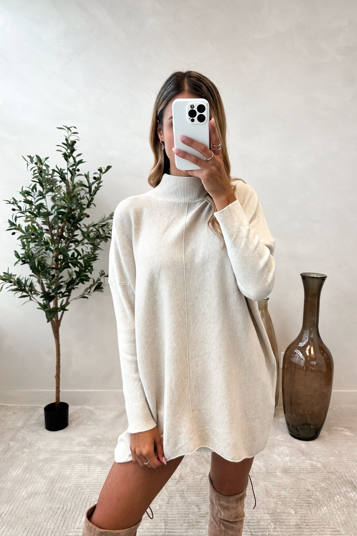 SOFYA - Long Cream Sweater