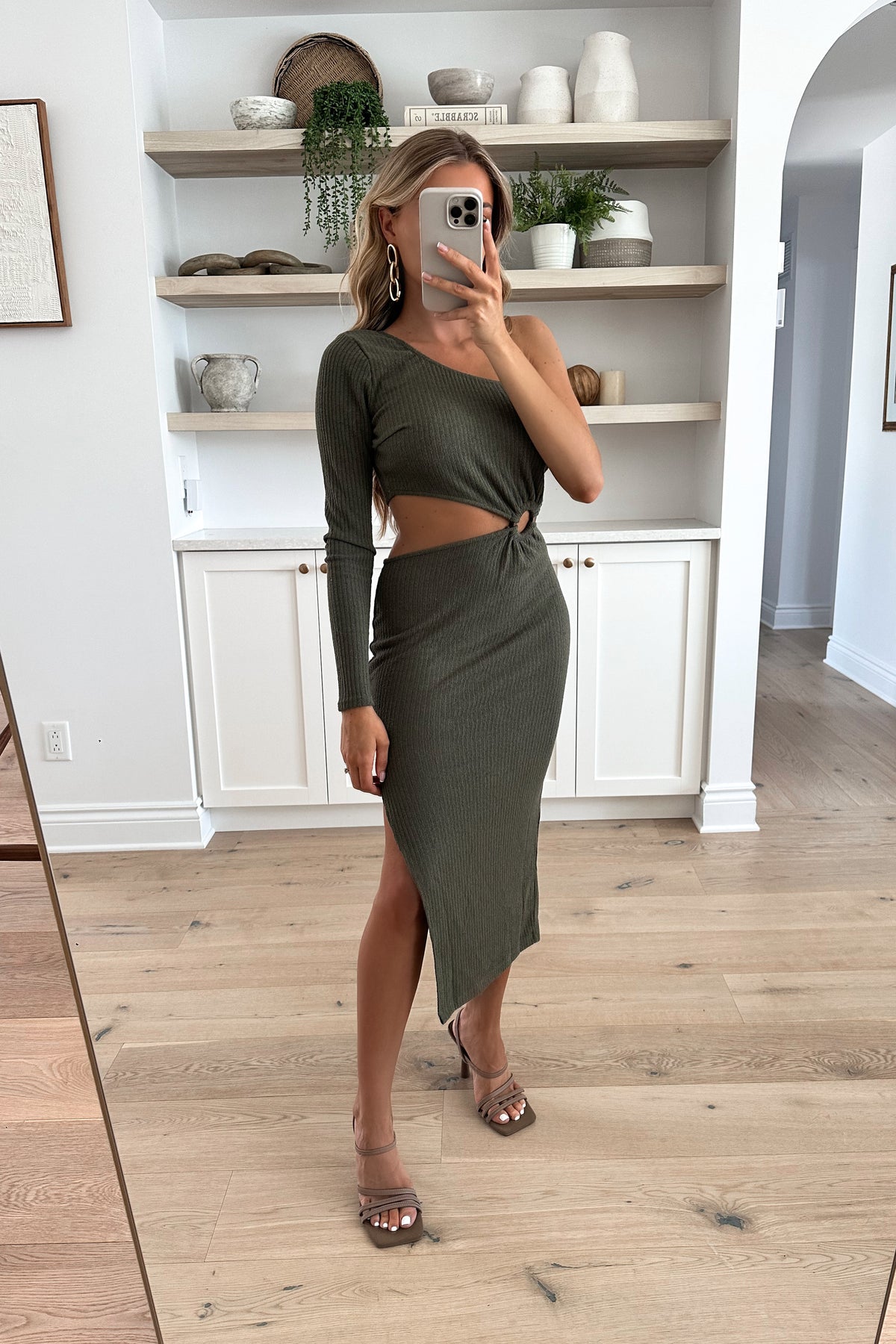 RESORT - Khaki Midi Dress