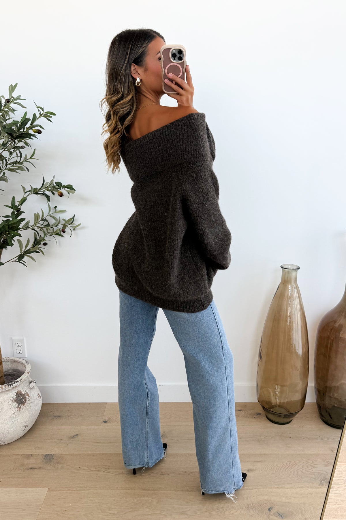 ROUMIE - Brown Sweater
