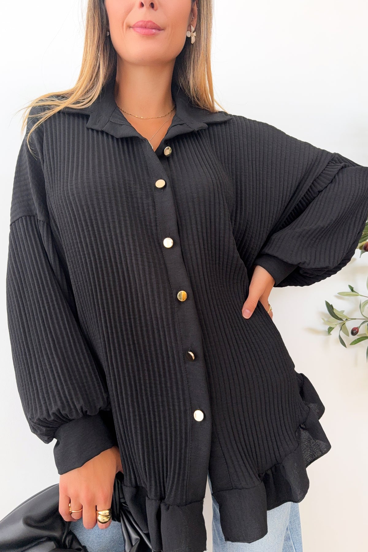BINETTE - Black Shirt