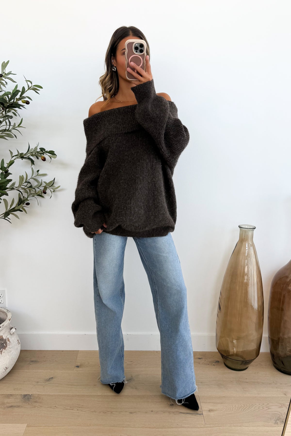 ROUMIE - Brown Sweater