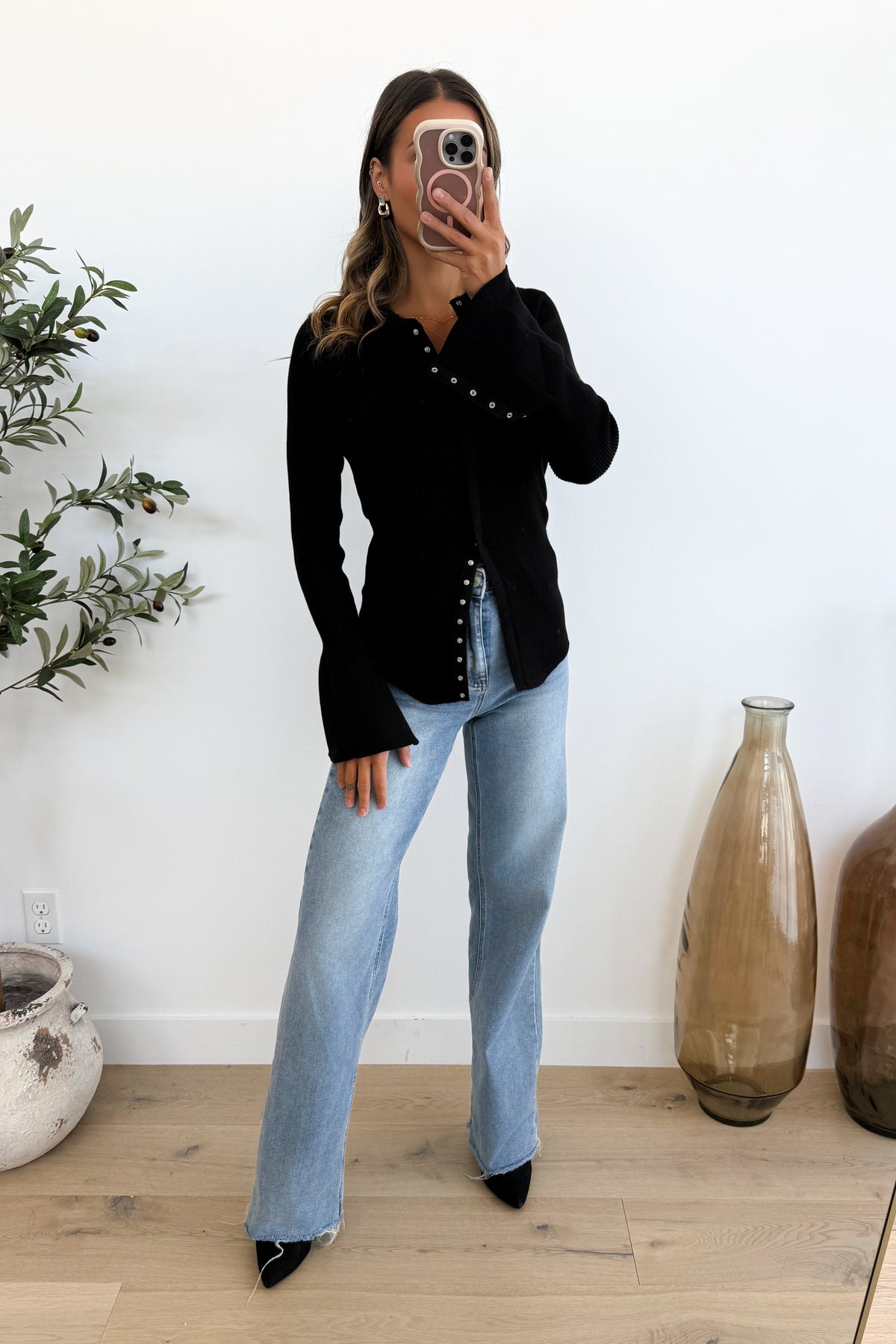 CAM - Black Top