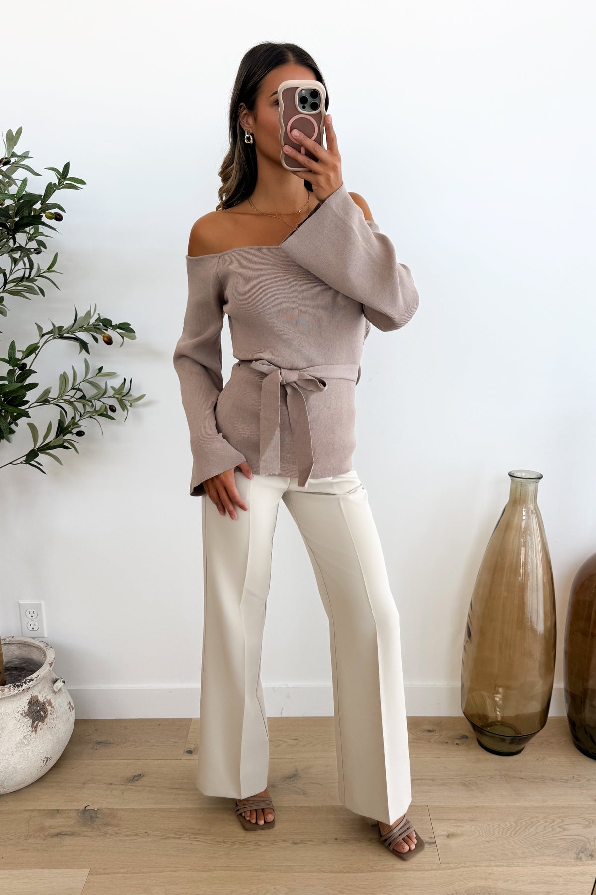 ESTELLE - Taupe Top