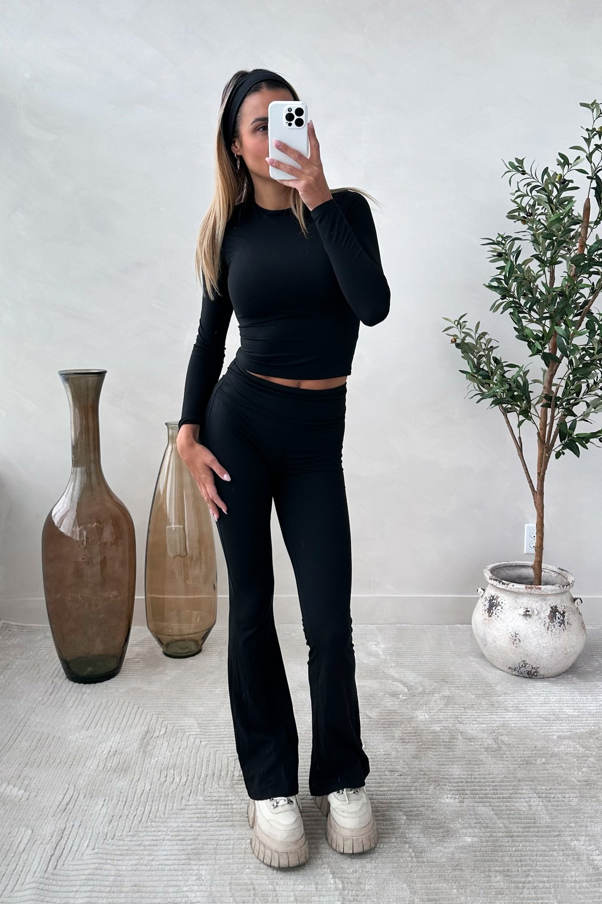 MELBIE - Black Three-Piece Set