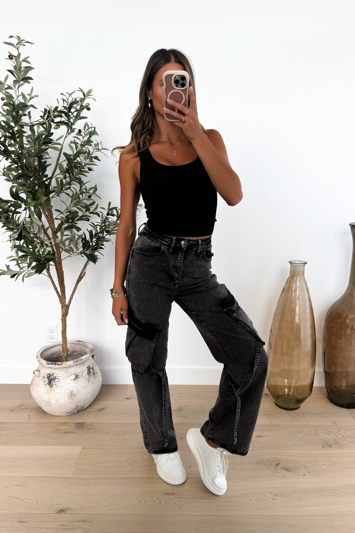 MIDDLE - Black Top