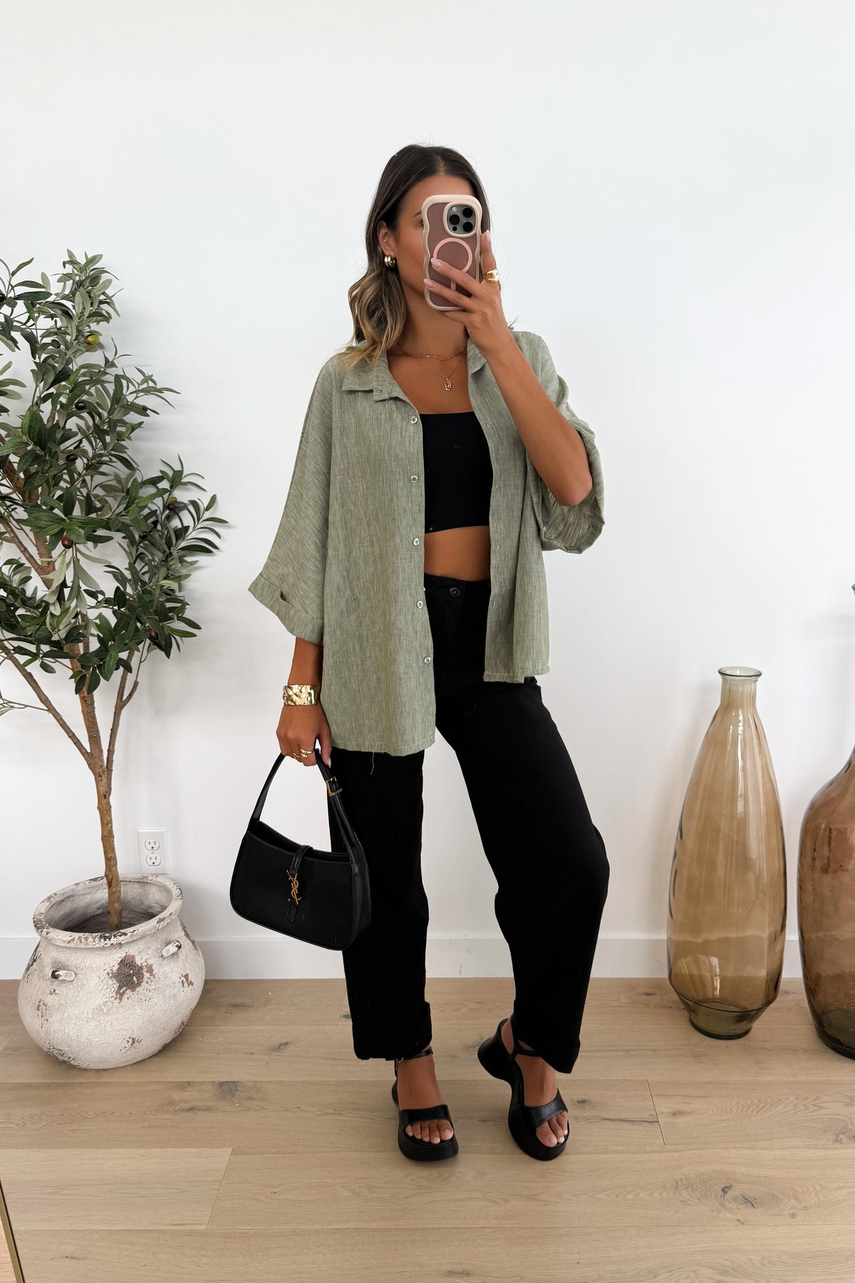 SANDY - Green Shirt