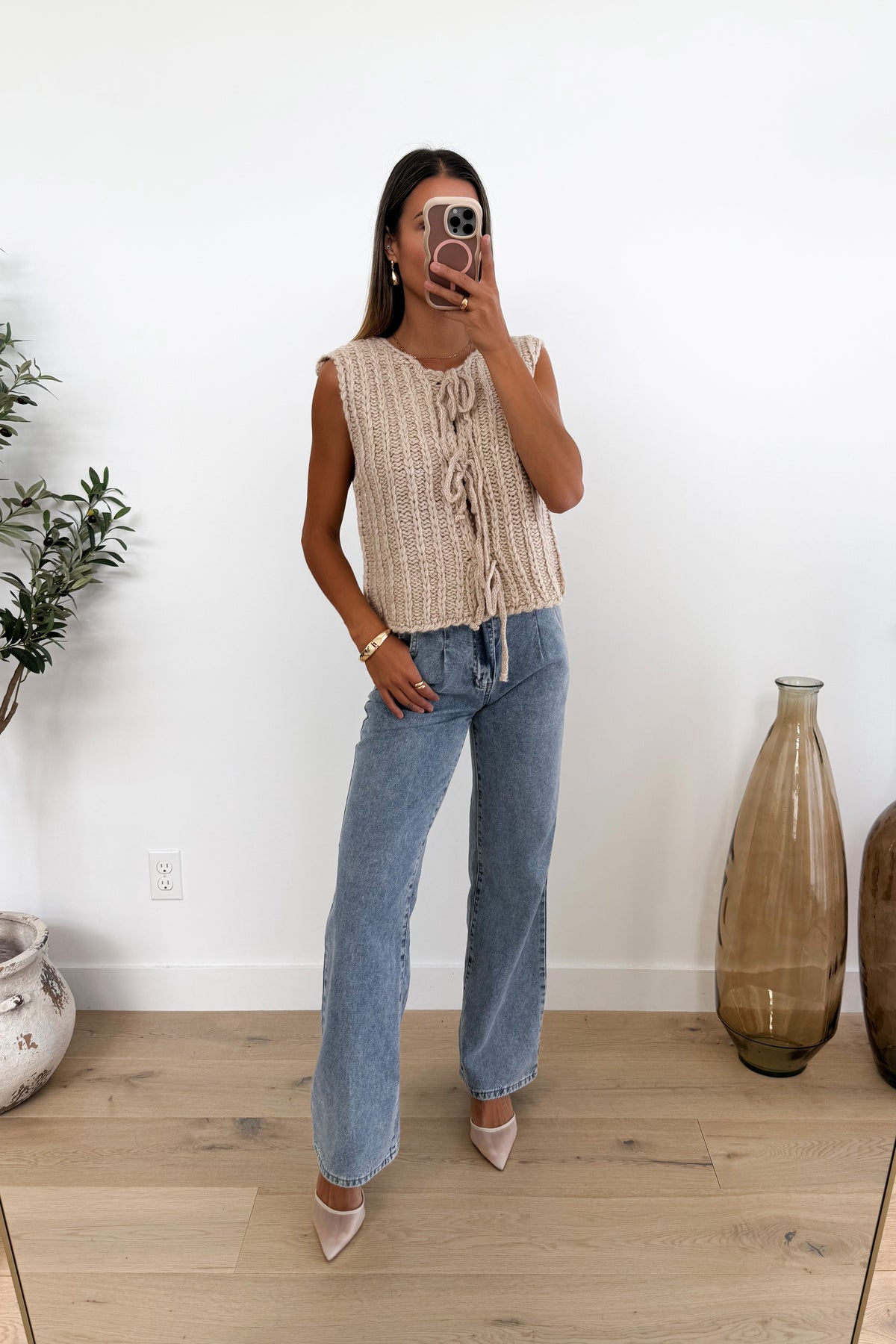 MADELEINE - Beige Top