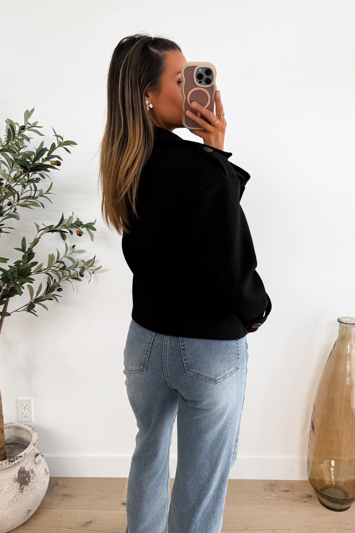 AYNA - Black Jacket