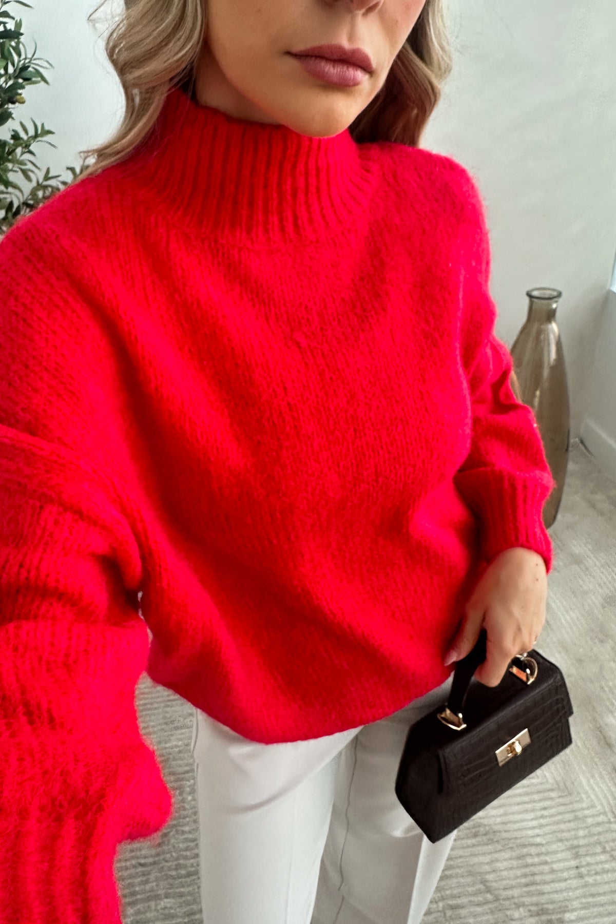 PUDDY - Red Sweater