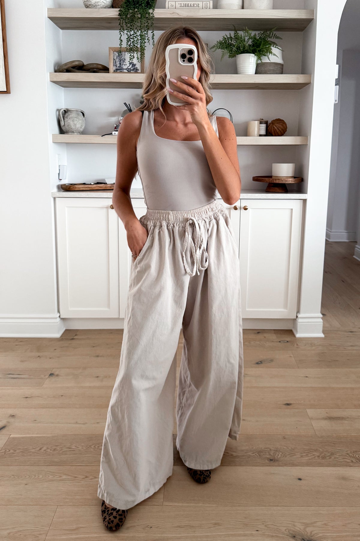 SOULIE - Beige Pants