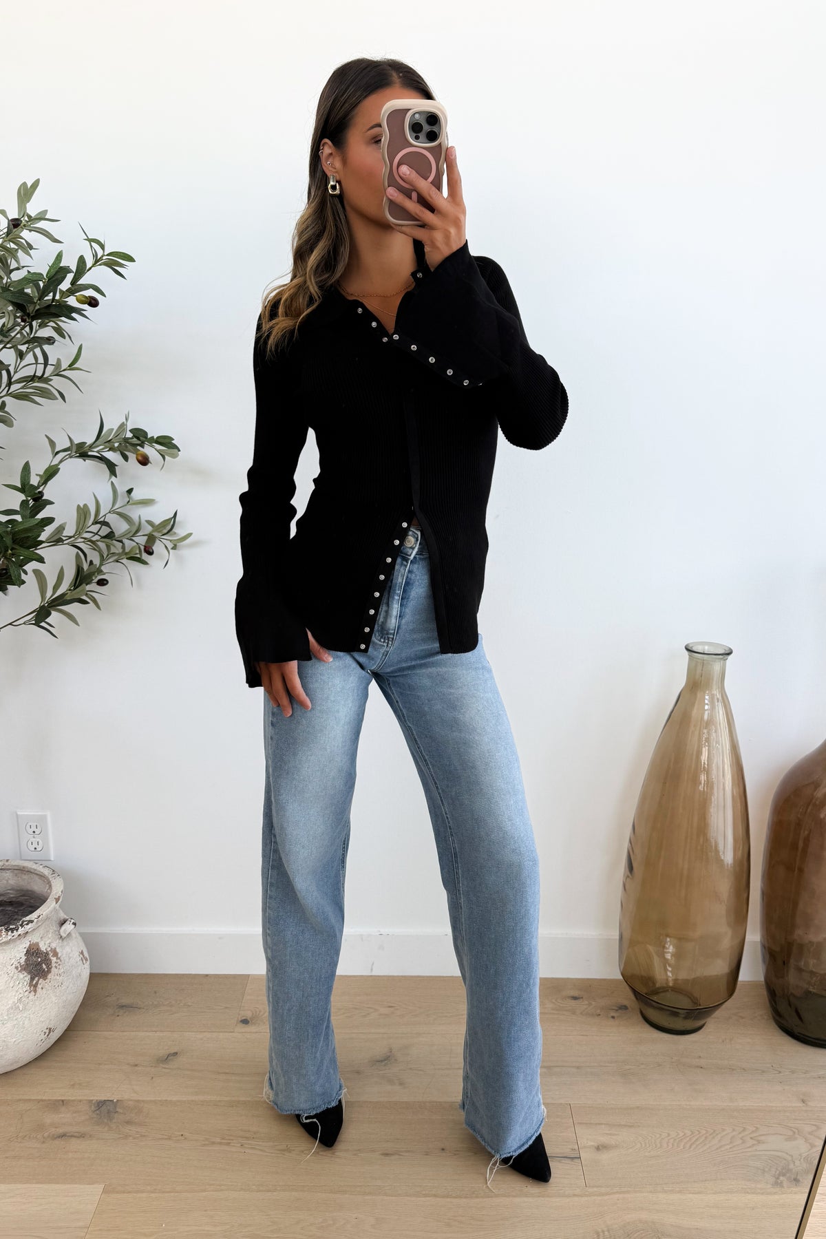 CAM - Black Top
