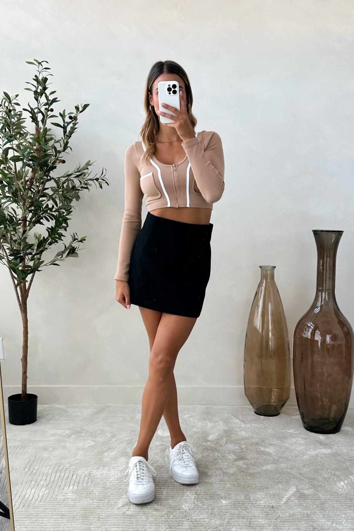 DANIQUE - Beige Long Sleeve Crop Top