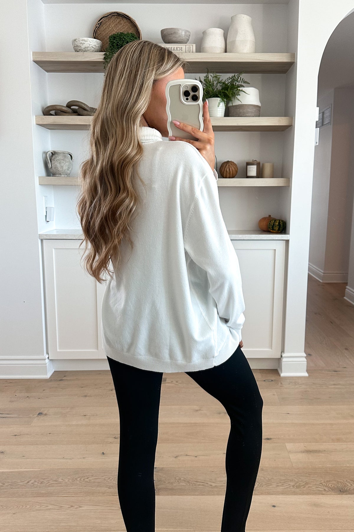 OMY - Cream Turtleneck Sweater