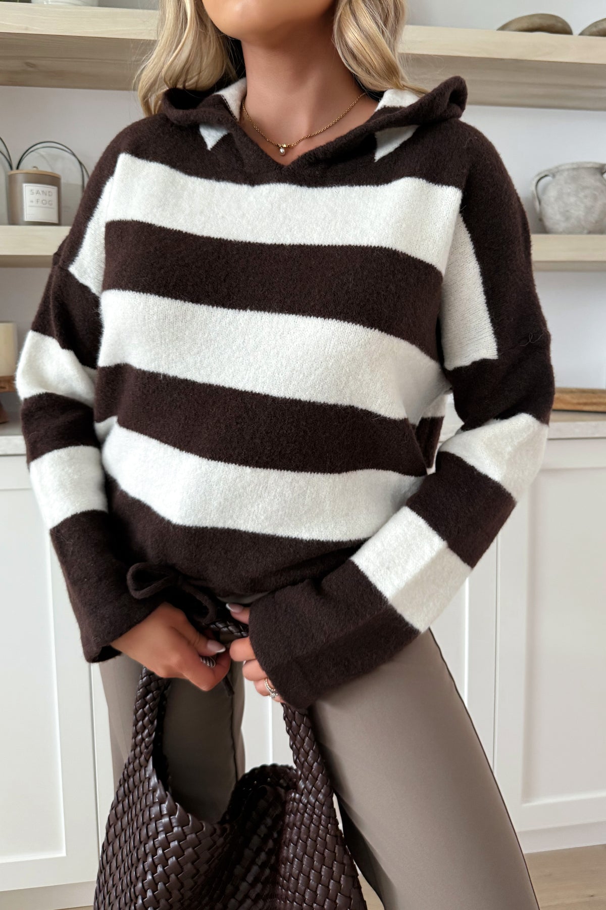 LEA - Brown Pull