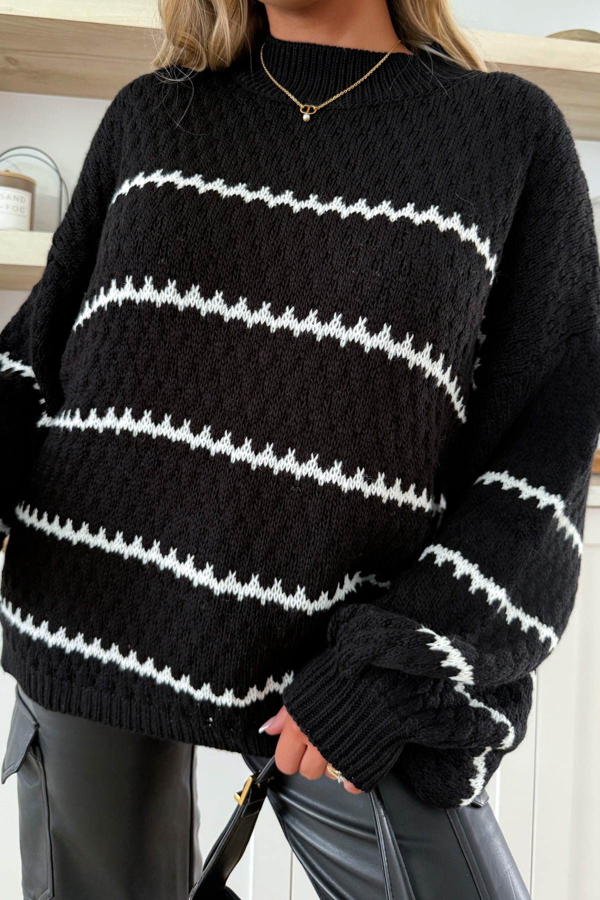 DAHÉE - Black Sweater (PRÉCOMMANDE 2 SEMAINES )