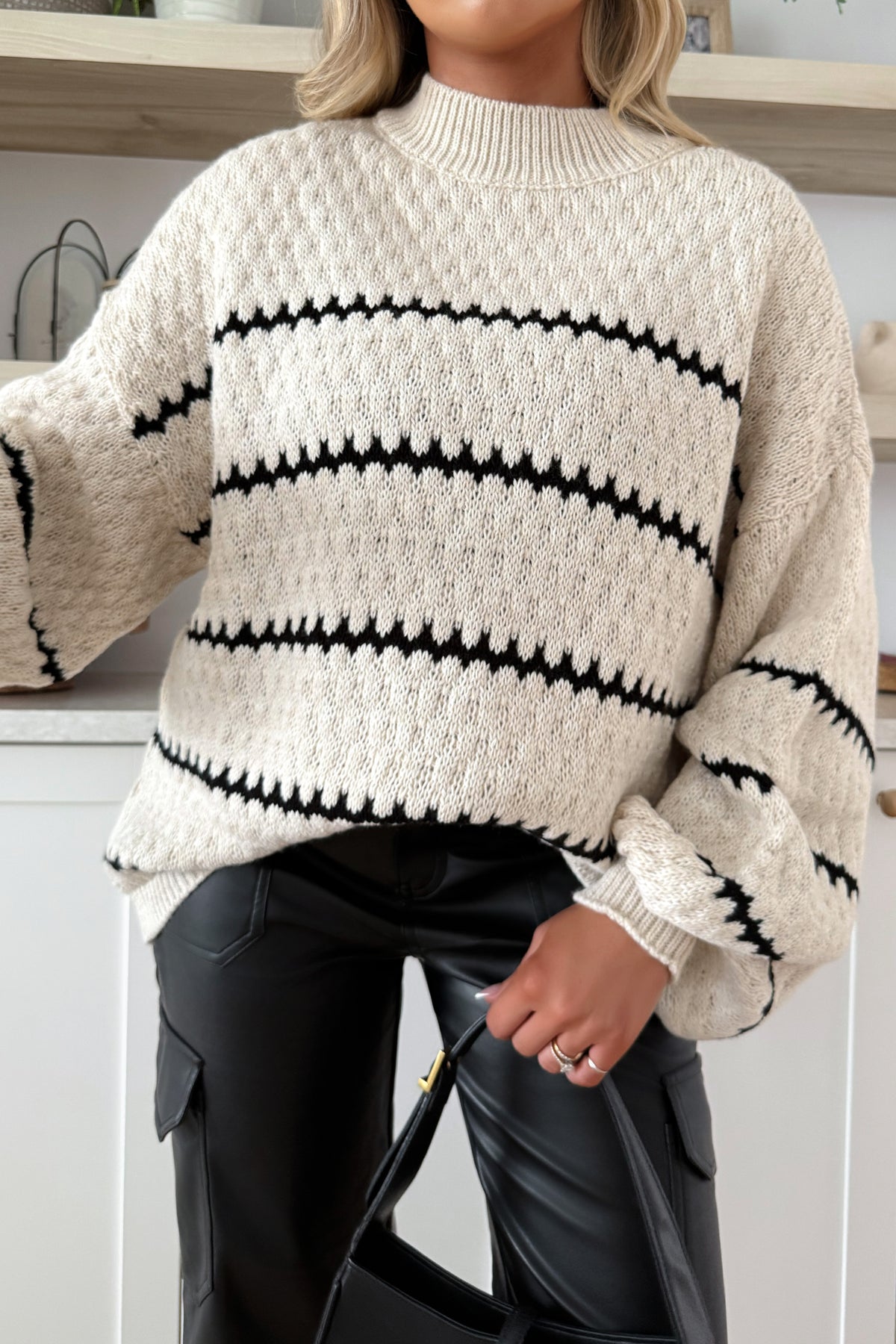 DAHÉE - Beige Sweater (PRÉCOMMANDE 2 SEMAINES)