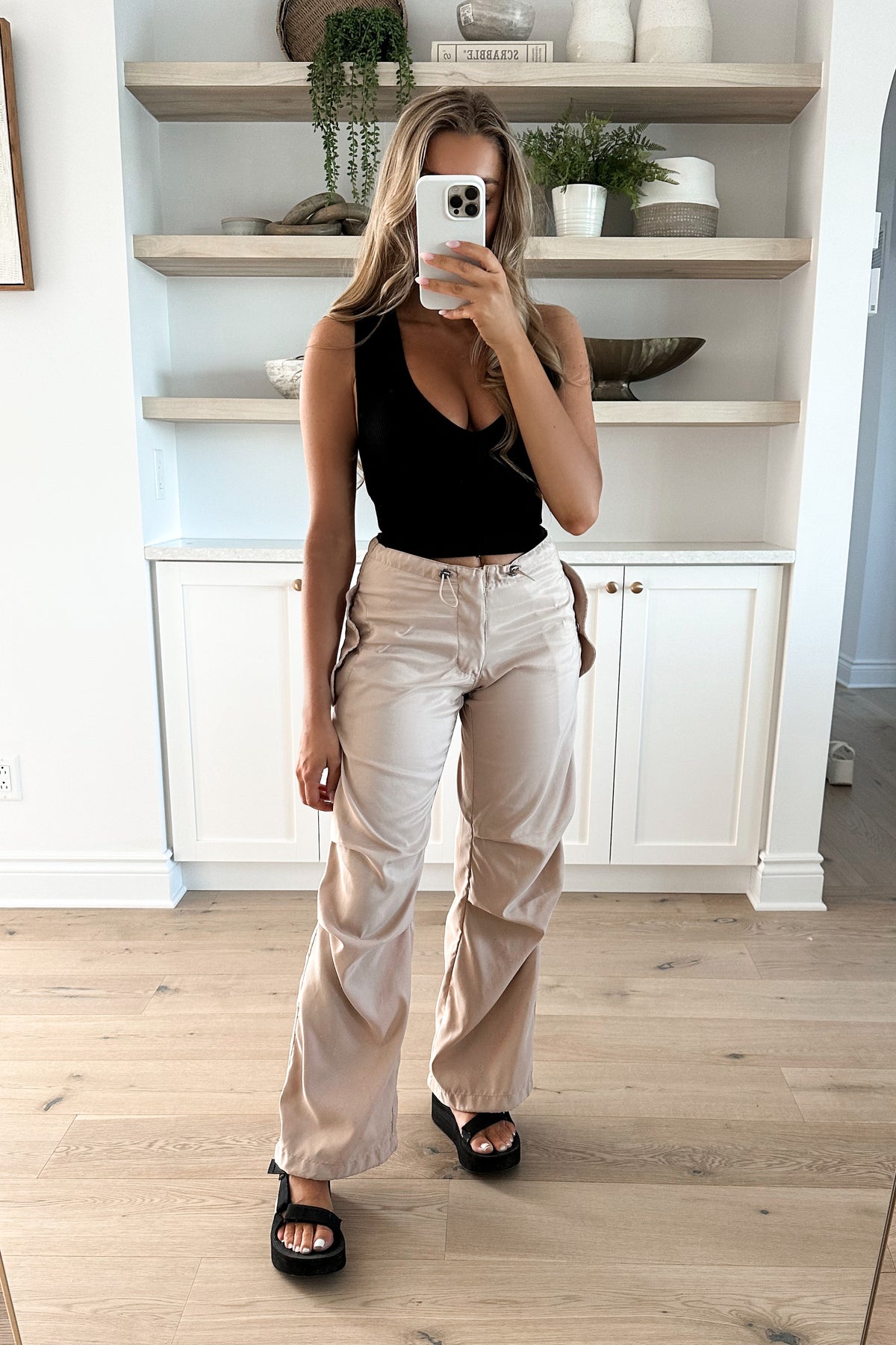 THERAPY - Beige Balloon Cargo Trousers