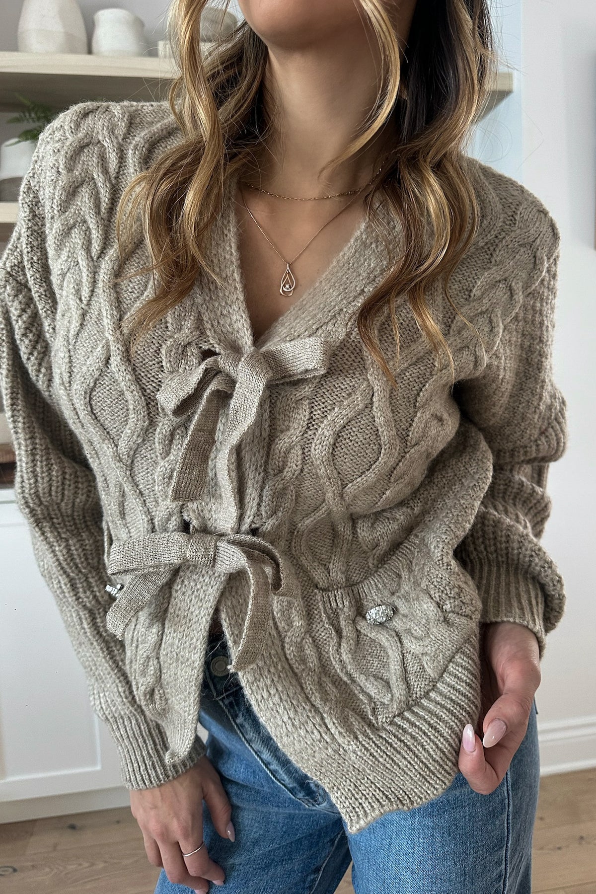 BEAU - Pull avec Boucles / Taupe