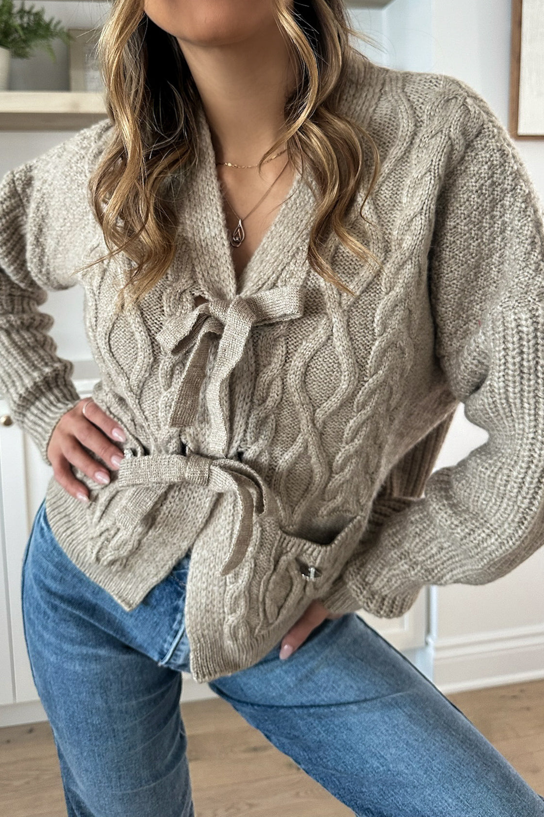 BEAU - Pull avec Boucles / Taupe