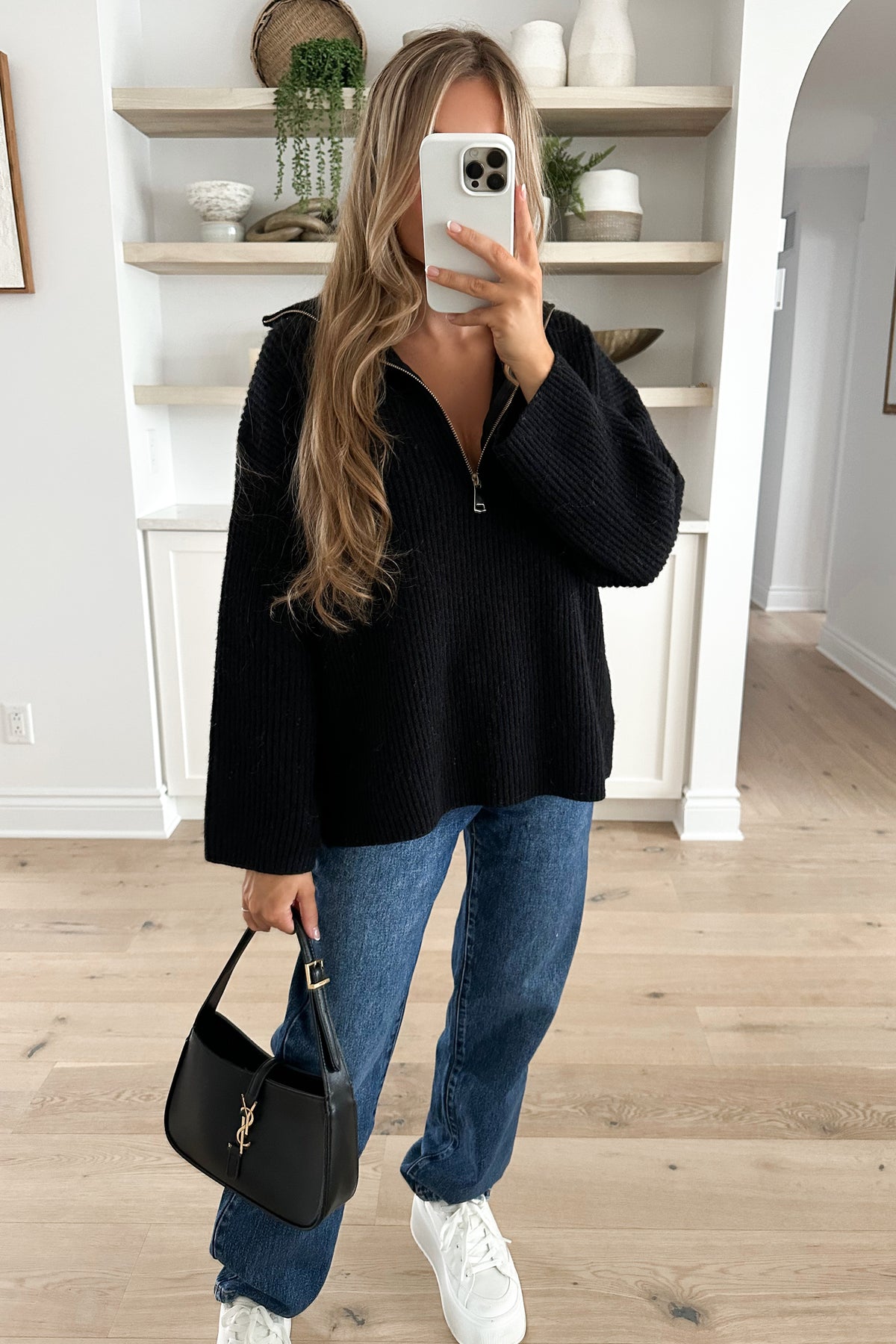 LOILA - Black Sweater