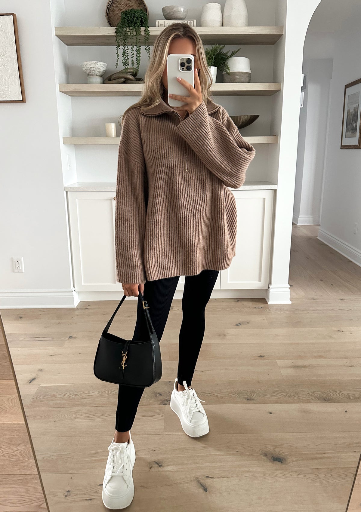 LOILA - Brown Sweater