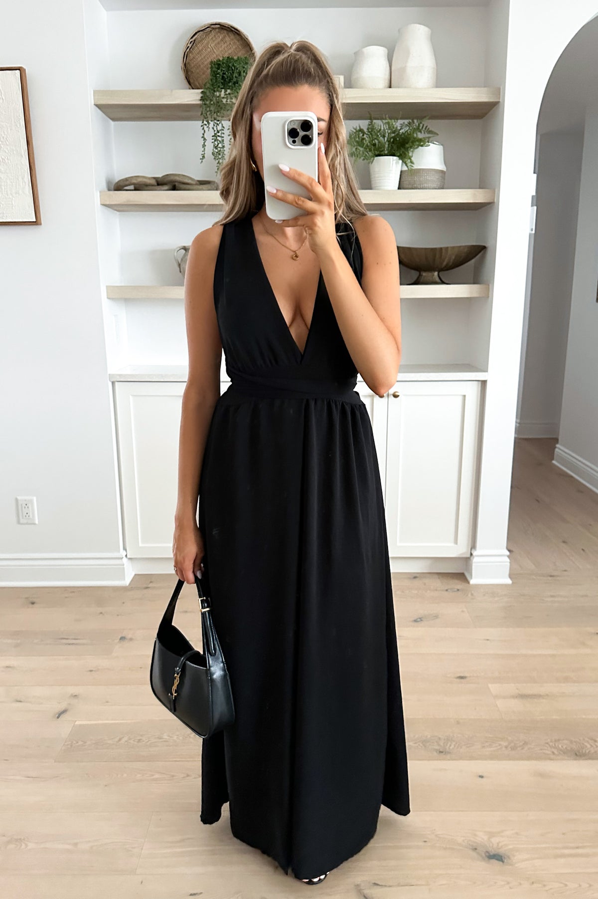SHAYLA - Black Dress