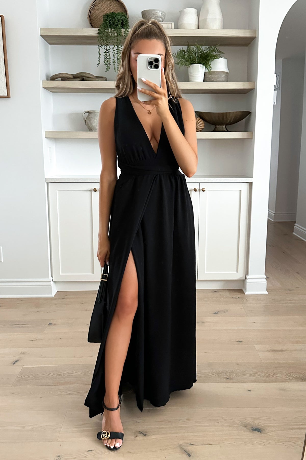 SHAYLA - Black Dress