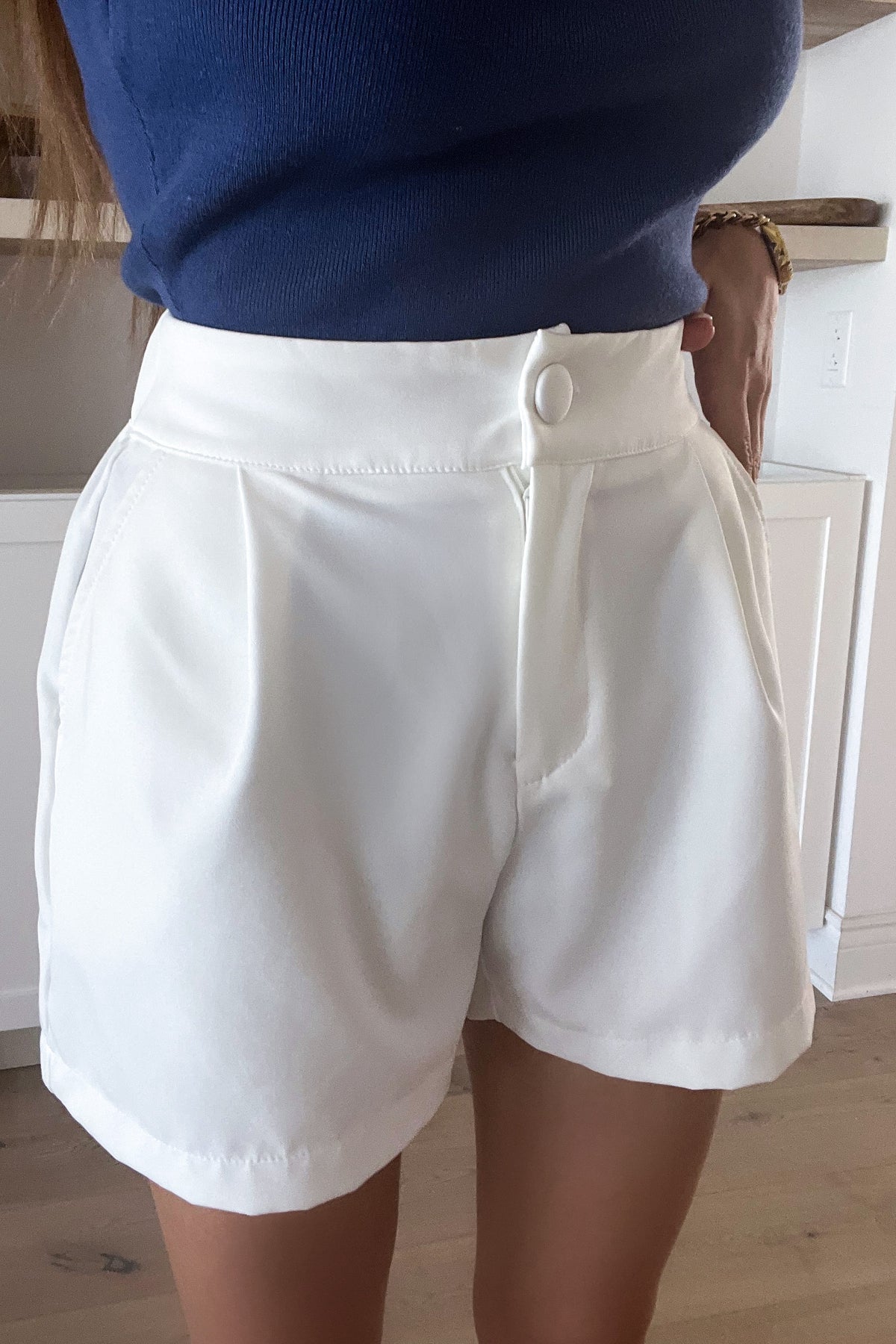 FLOW - White Shorts