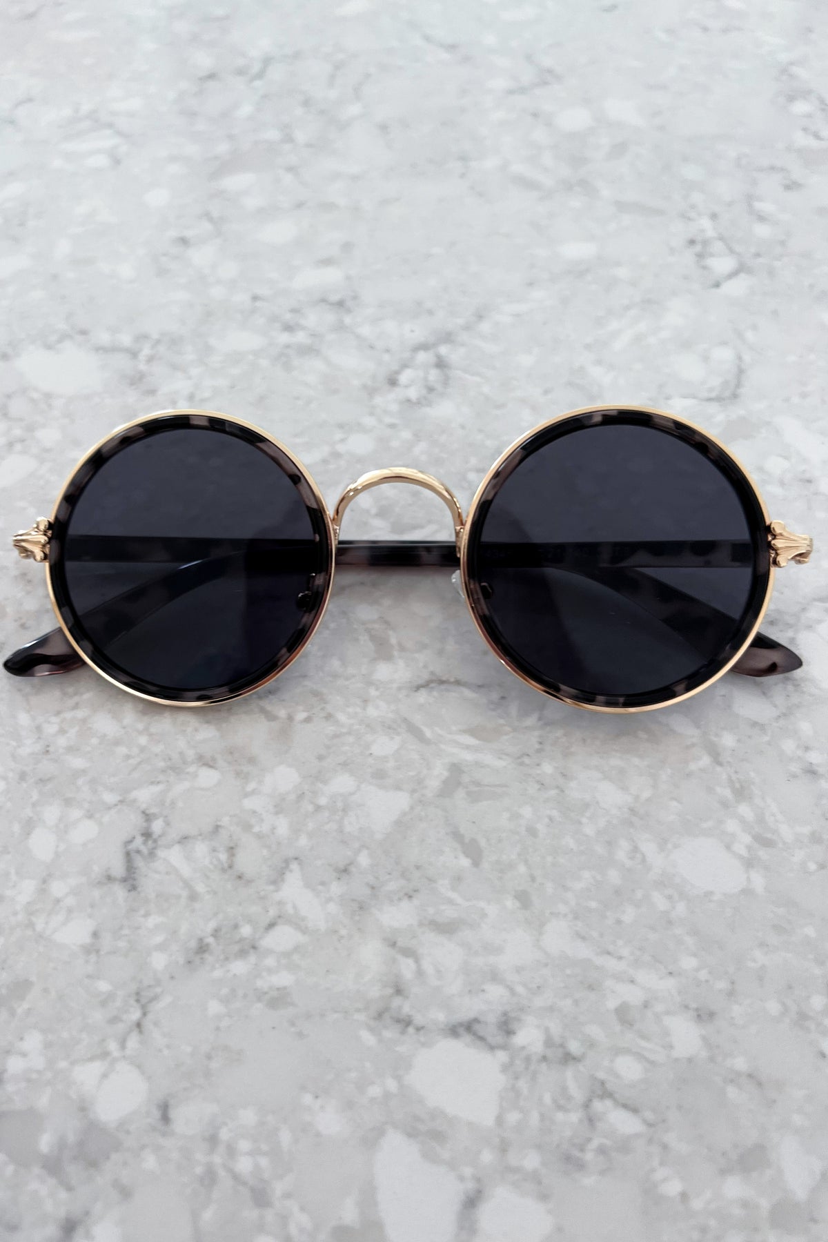 PETRA - Round Sunglasses